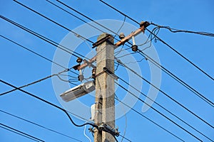 Electric line post