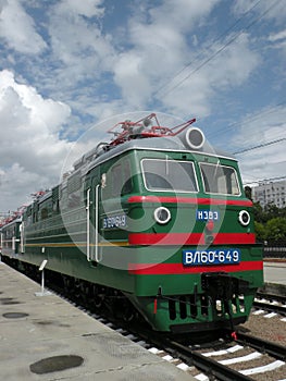 Electric locomotive