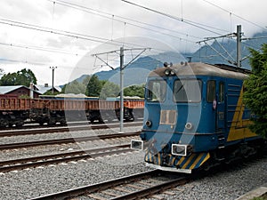 Electric locomotive stop in Busteni train station