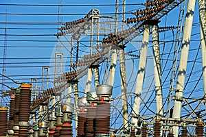 Electric power equipment, high pressure ceramic and metal stents, power grid and power lines