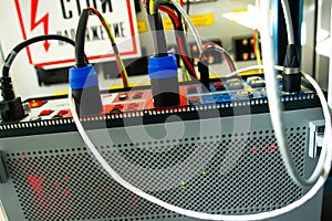 Electric test device for testing relay protections