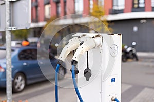 Electric vehicle charging station, technology