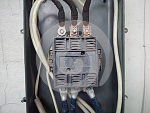 Electrical cables in AC box