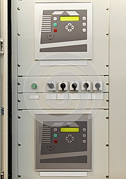 Electrical control panel with electronic devices