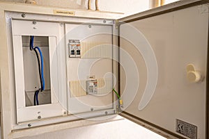 Ele10A, 16A and 25A circuit breakers