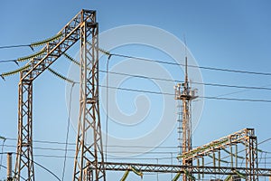 Electrical pylon and high voltage power lines