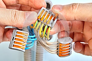 Electrical wires connected with clamping