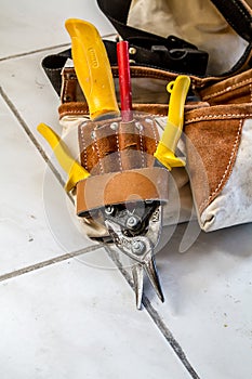 Electrician belt with construction tools