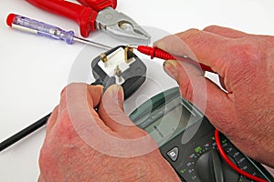 Earth in sulation testing