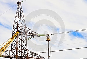 Electricians in high-altitude work