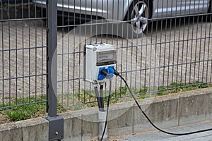 Electricity charging station for electric vehicles