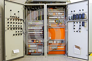 Electricity distribution box with wires, circuit breakers and fu