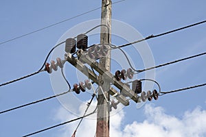 Electricity pole