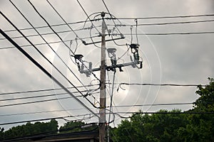 Electricity pole that sustains the electric power and feeds the residential, commercial or industrial spaces