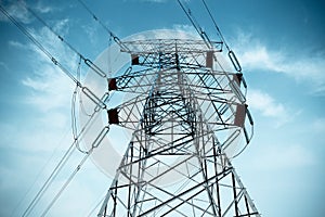 Electricity pylon with cable