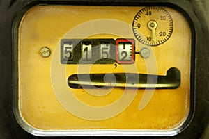 Electricity supply meter