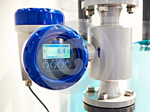 Electromagnetic flowmeter detector photo