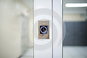 Electronic access door control