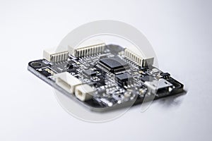 Electronic board for servos