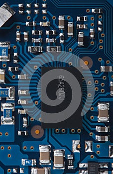 Electronic circuit board with processor