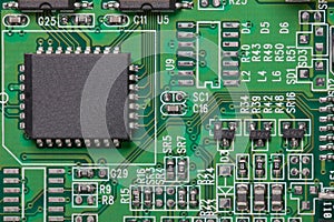 Electronic component on electrical circuit