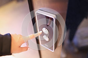 Electronic display with knobs