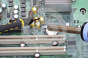 Electronic elements installed on the board Concept of repairing laptop computers