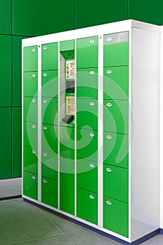 Electronic lockers