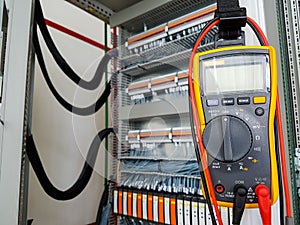 Electronic multimeter ready for measurements.