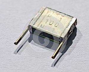 Electronic part capacitor