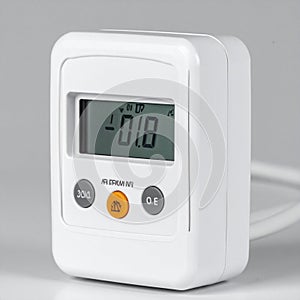 Electronic Temperature Controller with Digital Display