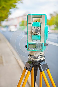 Electronical theodolite