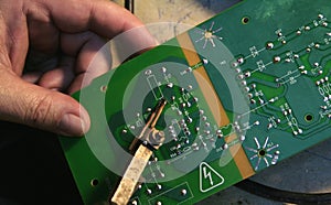 Electronics circuits board