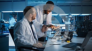 Electronics Research, Development Facility: Engineer Project Manager Consults Scientist Working on