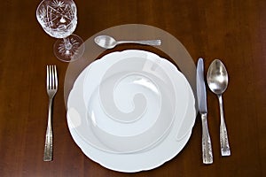 Elegance tableware