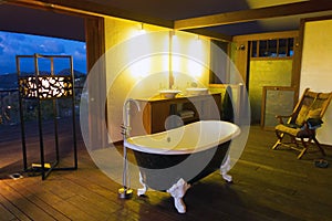 An elegant bathtub in a bedroom in the Caribbean