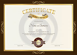 Elegant certificate of achievement template