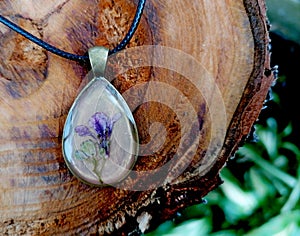 elegant handmade resin jewelry, pressed flowers in epoxy resin