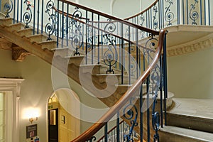 Elegant london victorian staircase