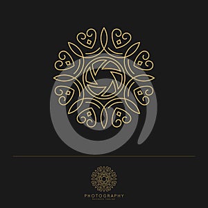 Elegant luxury photography logo design template. Lovely and Classic style. Vector illustration. - Vector