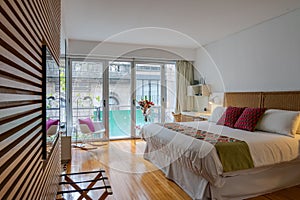 Elegant, modern and luxurious hotel room. Romantic date