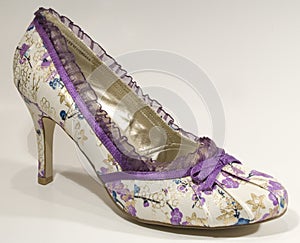 Elegant purple floral high heel shoe