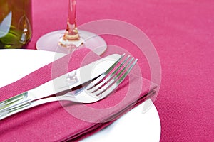 Elegant red and white place setting