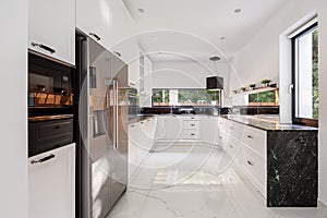 Elegant and spacious kitchen