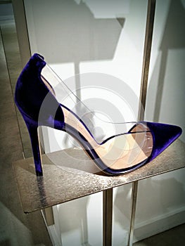 Elegant suede point-toe pump women shoes