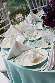 Elegant table with wedding favors