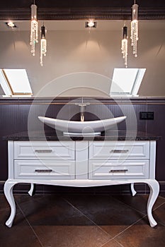 Elegant and tasteful washbasin