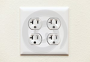 A 20 amp four plex electrical outlet.