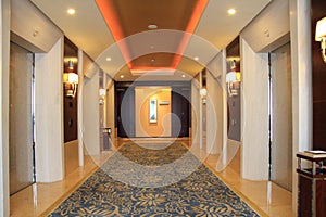 Elevator hall