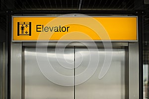 Elevator sign photo